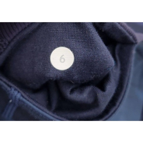 Lululemon Seek The Heat Crop Leggings Size 6 Blue Camo Luxtreme Mesh Gym Crops - Picture 10 of 11